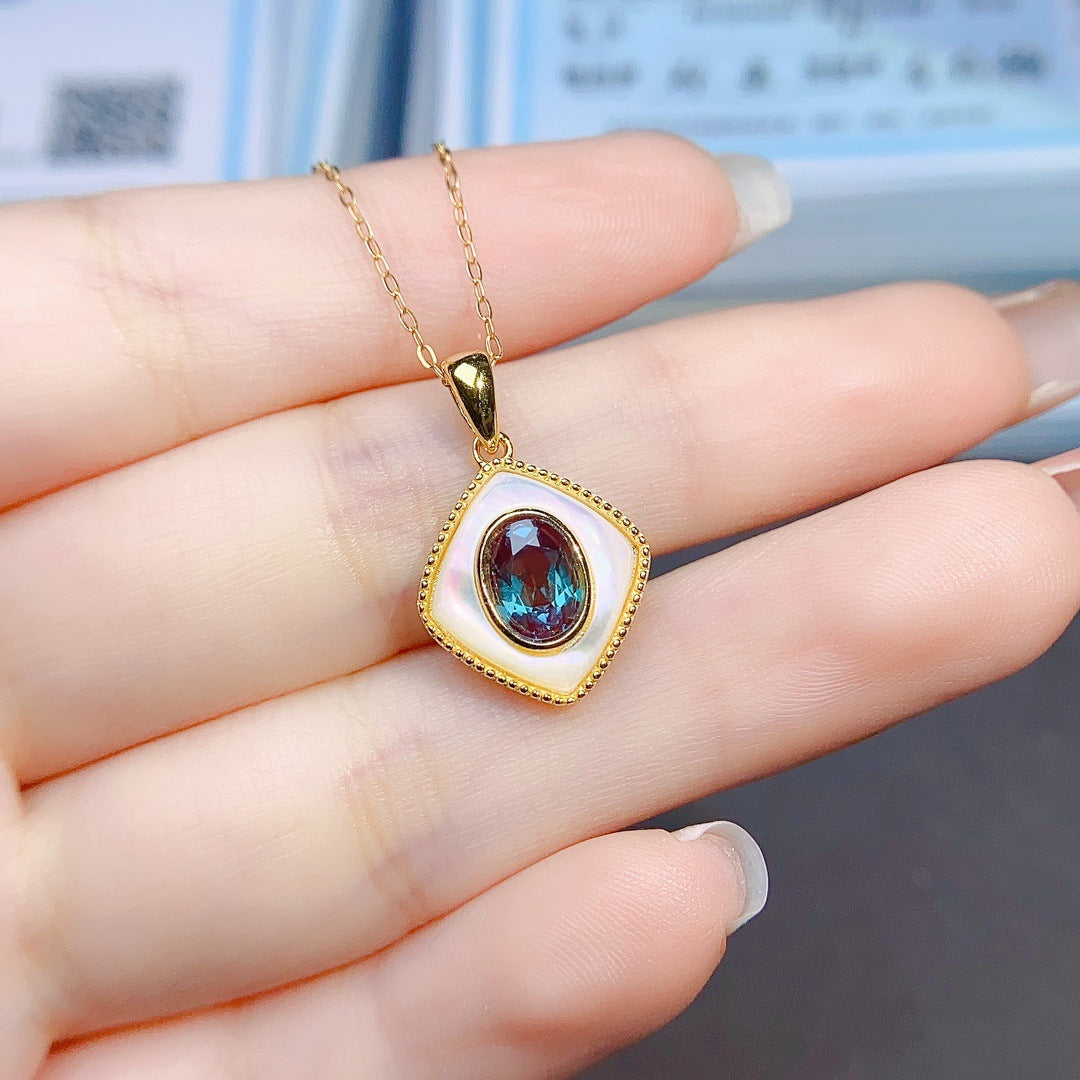 Factory wholesale explosion Alexander pendant S925 silver inlaid main stone 5 * 7 luxury jewelry factory direct sales