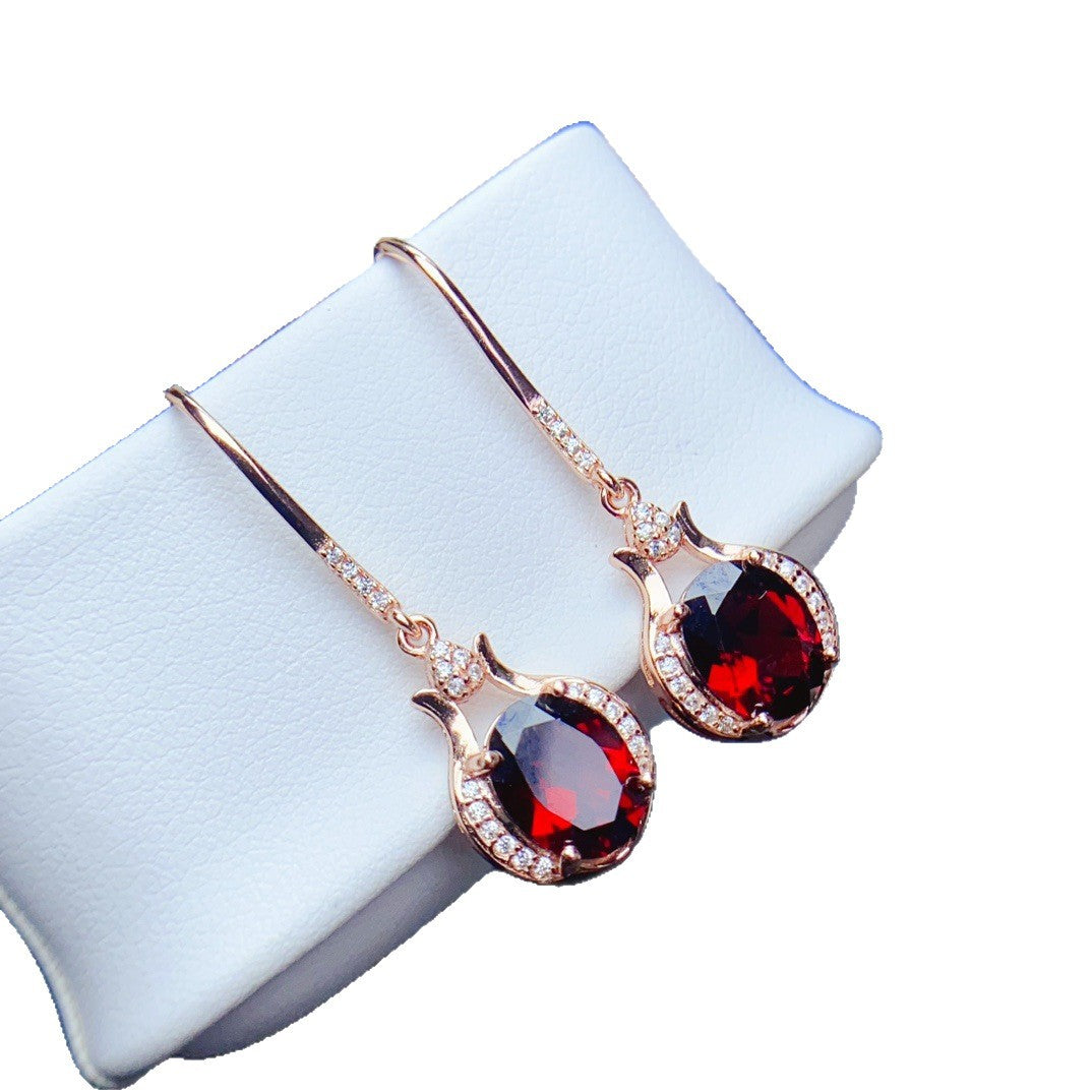 Cross-border Amazon natural garnet earrings S925 silver main stone 7 * 9 luxury jewelry factory direct sales to the public