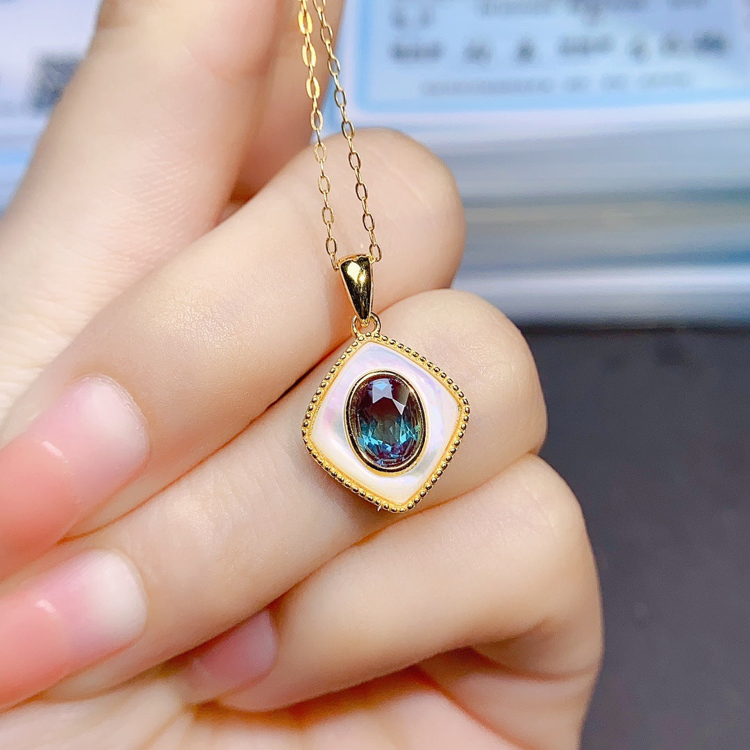Factory wholesale explosion Alexander pendant S925 silver inlaid main stone 5 * 7 luxury jewelry factory direct sales